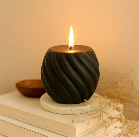 Zennor Midnight Twist Scented Candle